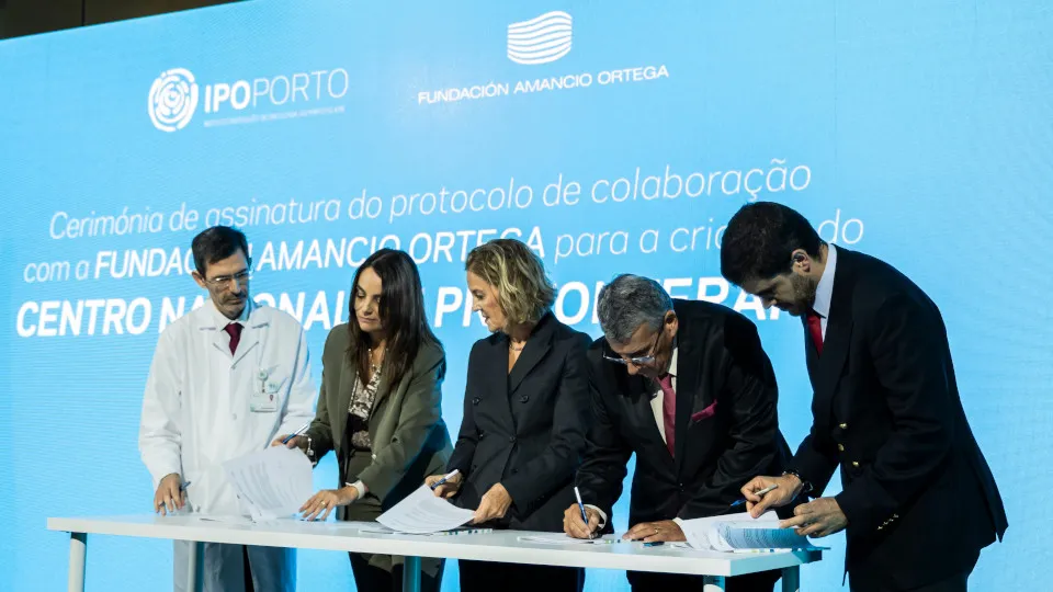 Programme for the implementation of proton therapy in the portuguese public health system